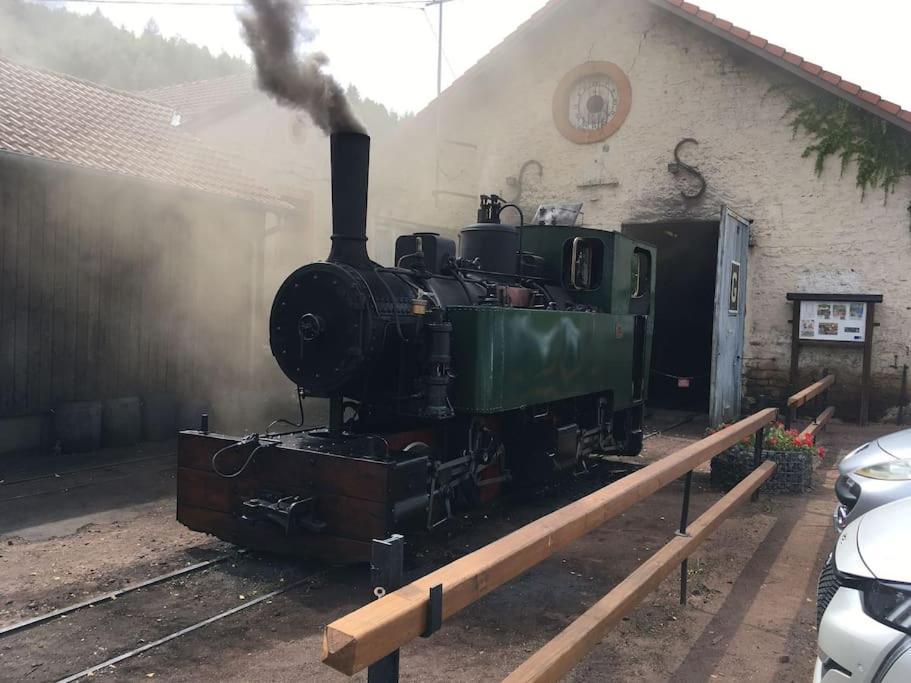 La Fontaine Aux Enfants - Gr5 - Chambre Avec Sdb Privee Abreschviller Bagian luar foto